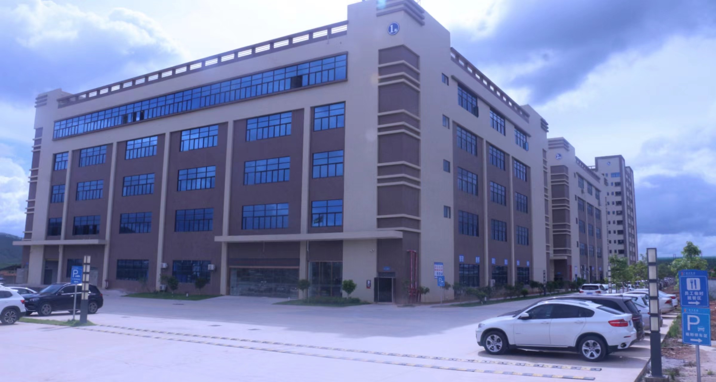 Shenzhen Xindonghui Technology Co., Ltd ligne de production en usine