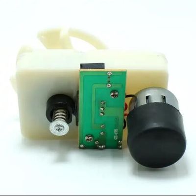 Moteur à engrenages en plastique de 24 V à 21 tours par minute 50GS 365 360 DC Moteur à engrenages carrés pour distributeur automatique intelligent