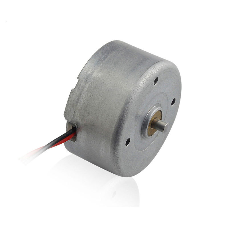 Moteur électrique à aimants permanents mini 5600 tr / min 300 moteur CC 4V pour haut-parleur de danse de l'eau